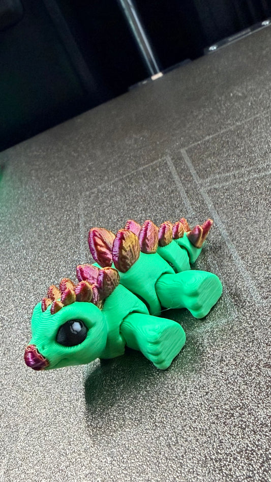 Hatchling, Fan Back Dino - Dino Pack Exclusive