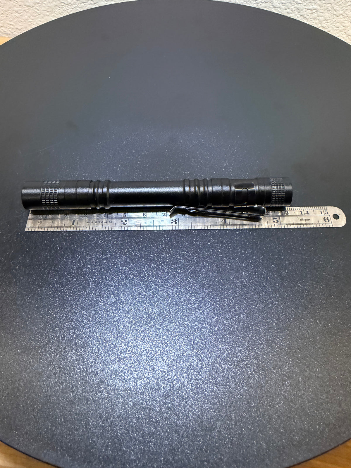 Mini LED Blacklight Flashlight