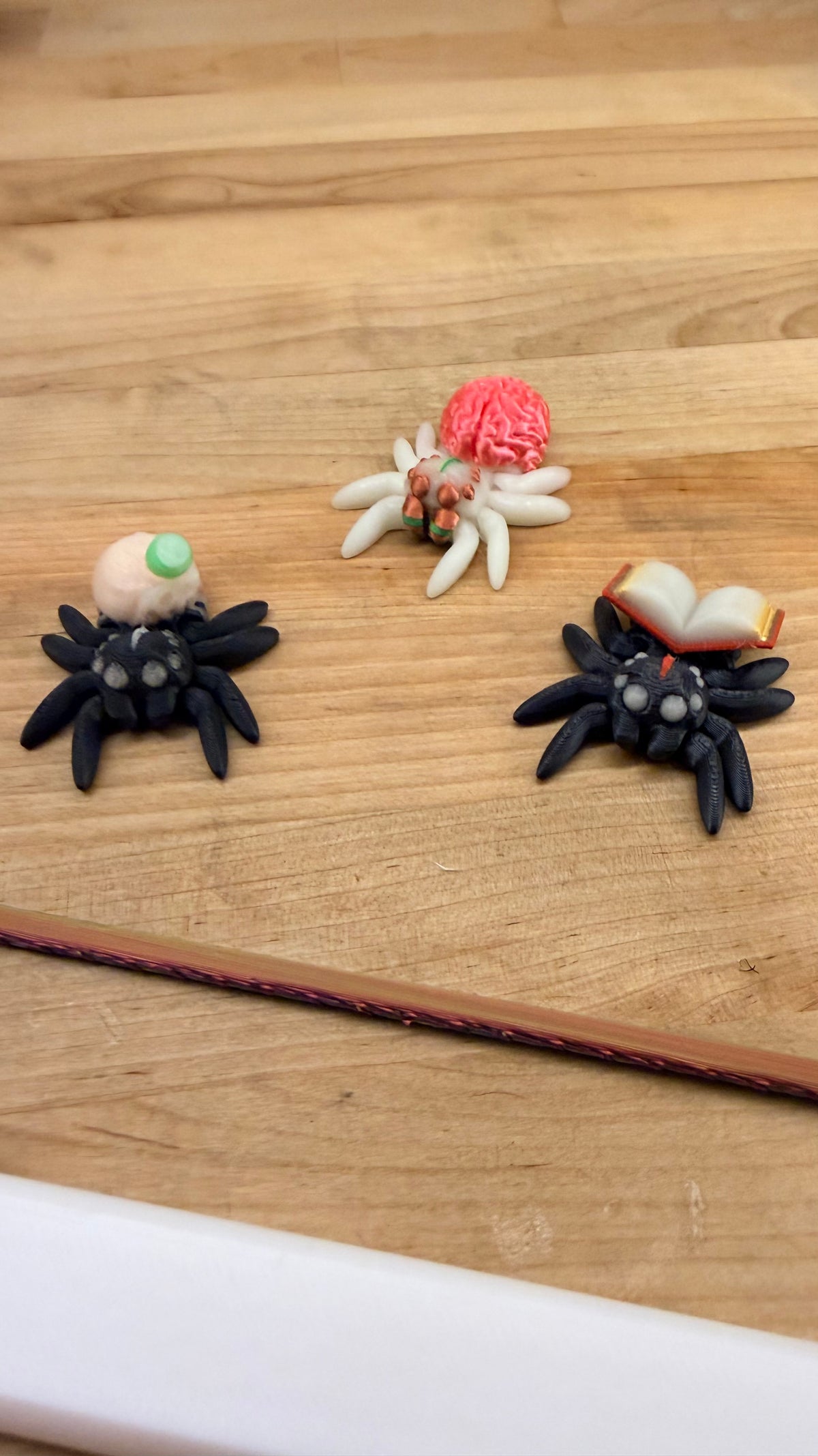 Tiny Spider - Book (Glow)