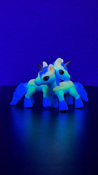 Hatchling, Unicorn (3" Long w/Head Up)