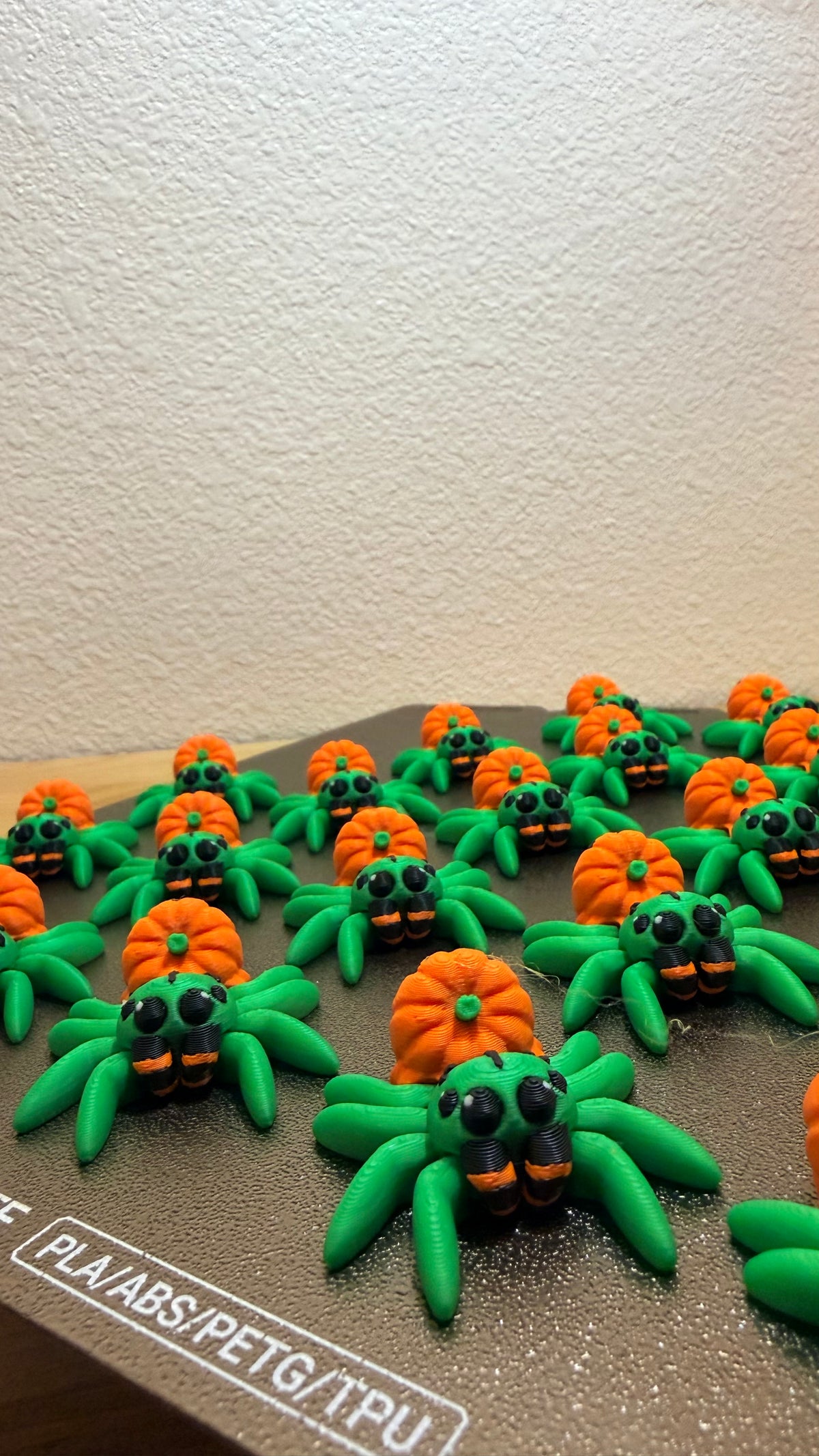 Tiny Spider - Pumpkin - Green