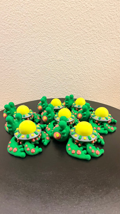 Hatchling, AlienNurtle Clicker (3" Long)