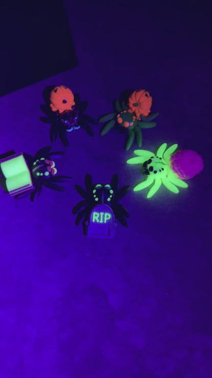 Tiny Spider - Book (Glow)